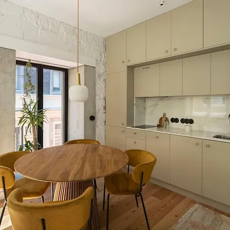 Elegant In The Historical Center Of Apartment Porto